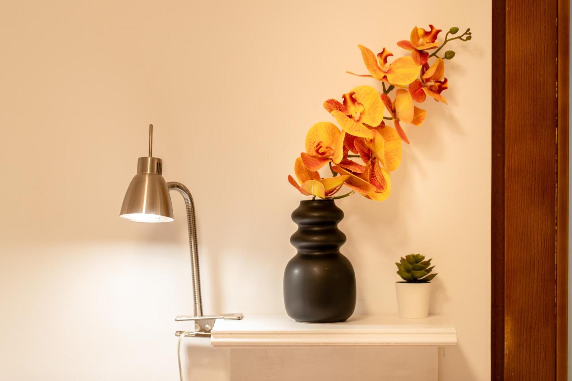 2Br Apartment At Piata Natiunilor Unite: Perfect For City Center Stays Boekarest Buitenkant foto