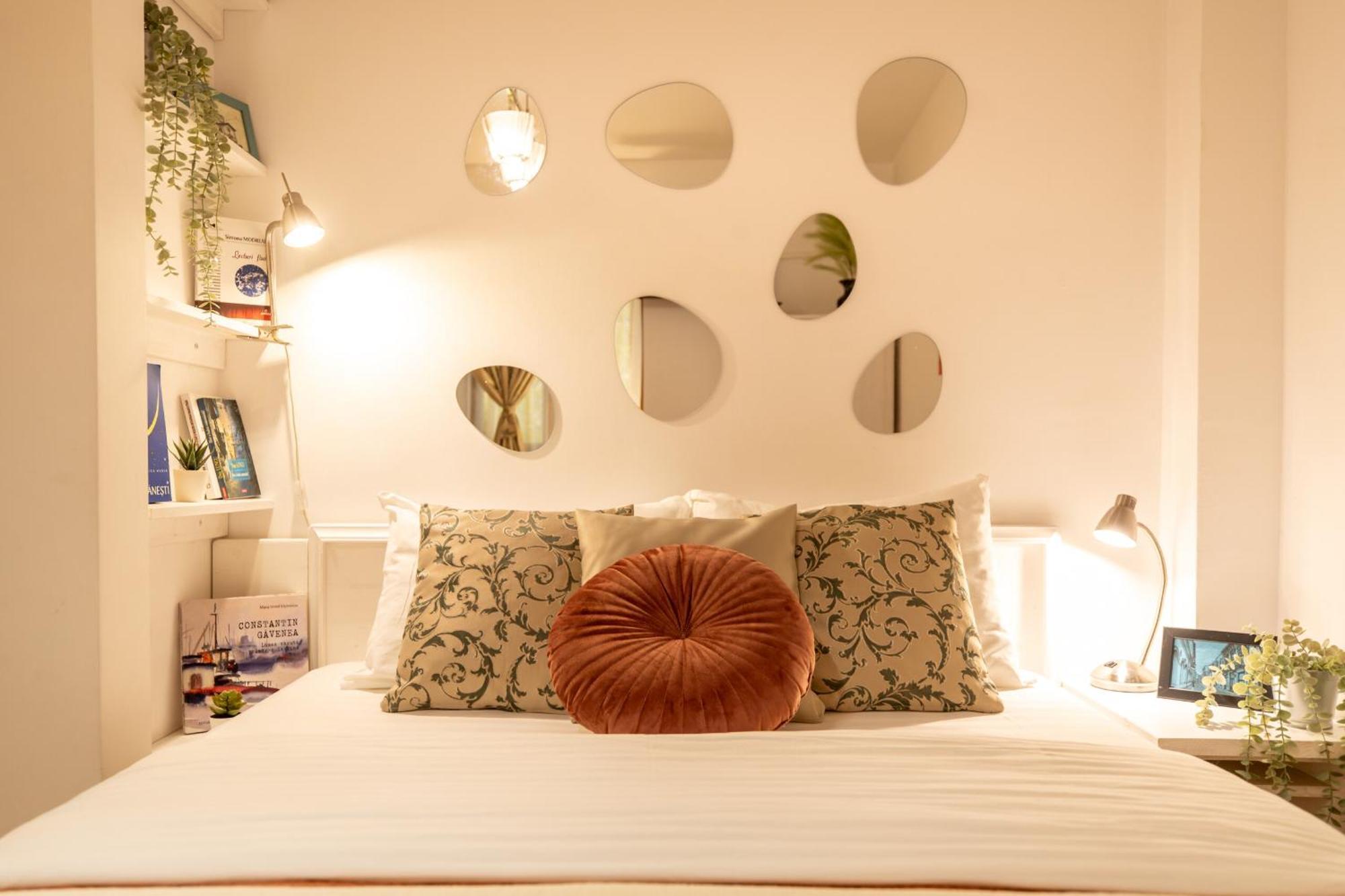 2Br Apartment At Piata Natiunilor Unite: Perfect For City Center Stays Boekarest Buitenkant foto