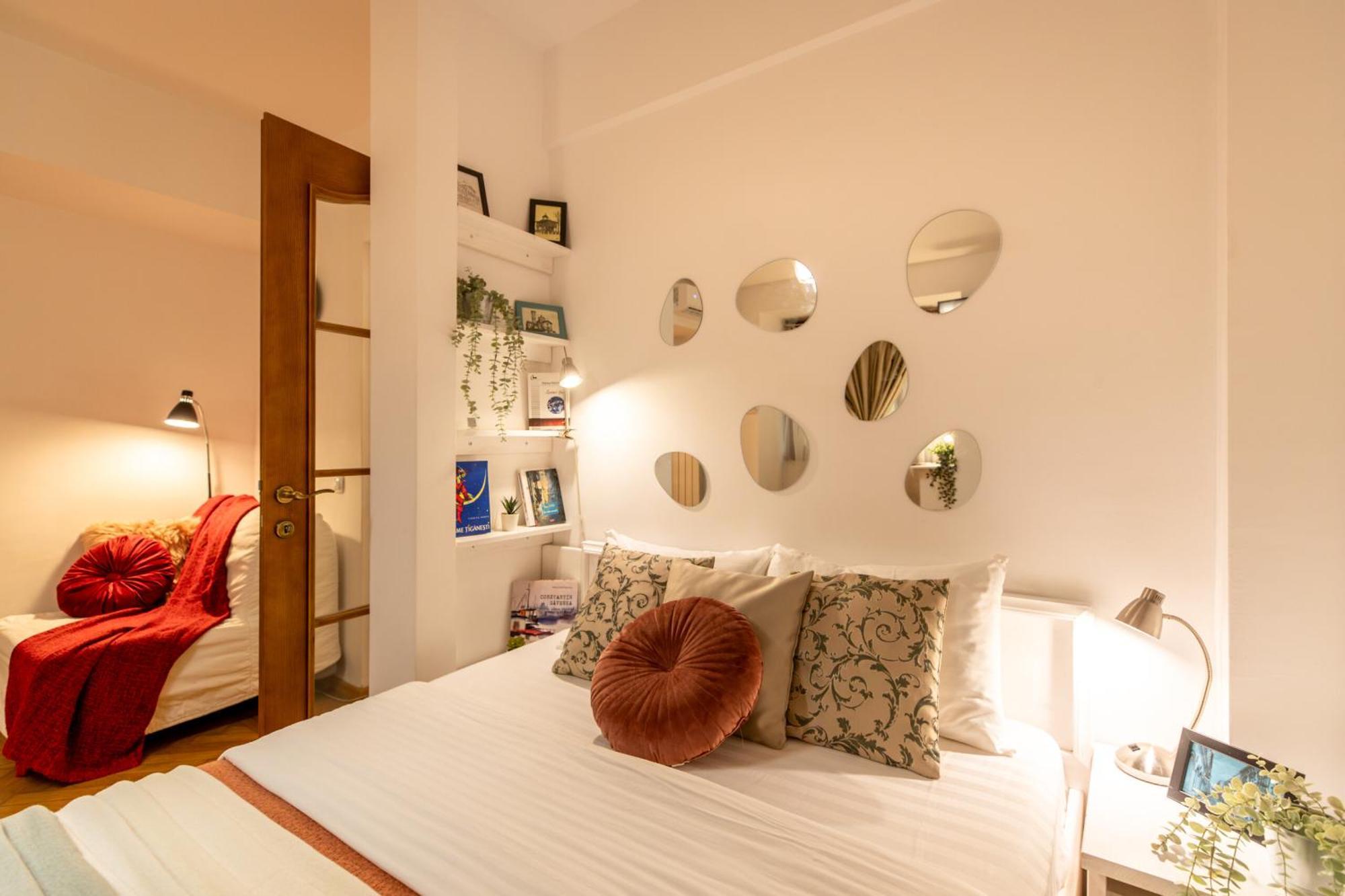 2Br Apartment At Piata Natiunilor Unite: Perfect For City Center Stays Boekarest Buitenkant foto