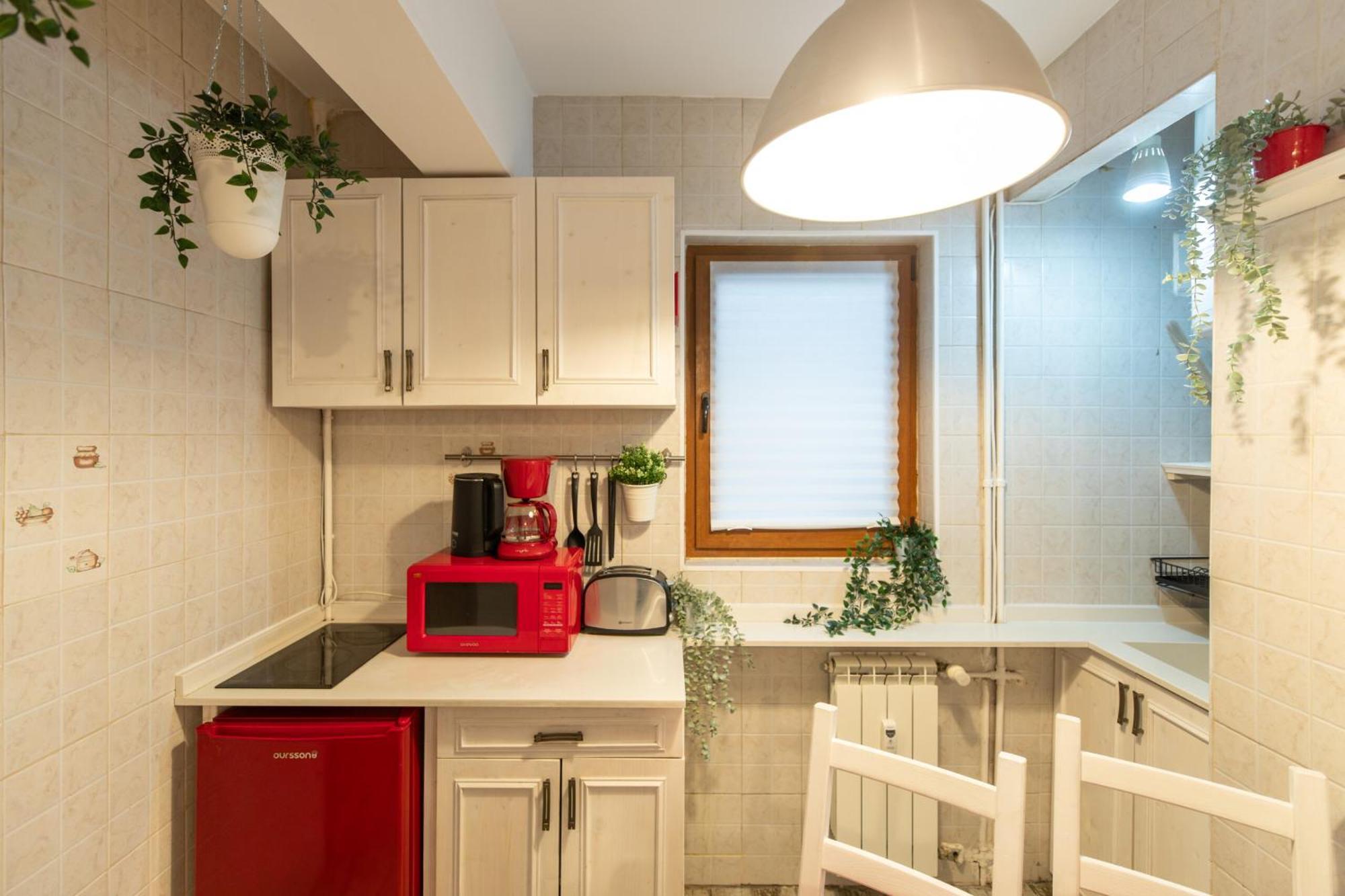 2Br Apartment At Piata Natiunilor Unite: Perfect For City Center Stays Boekarest Buitenkant foto