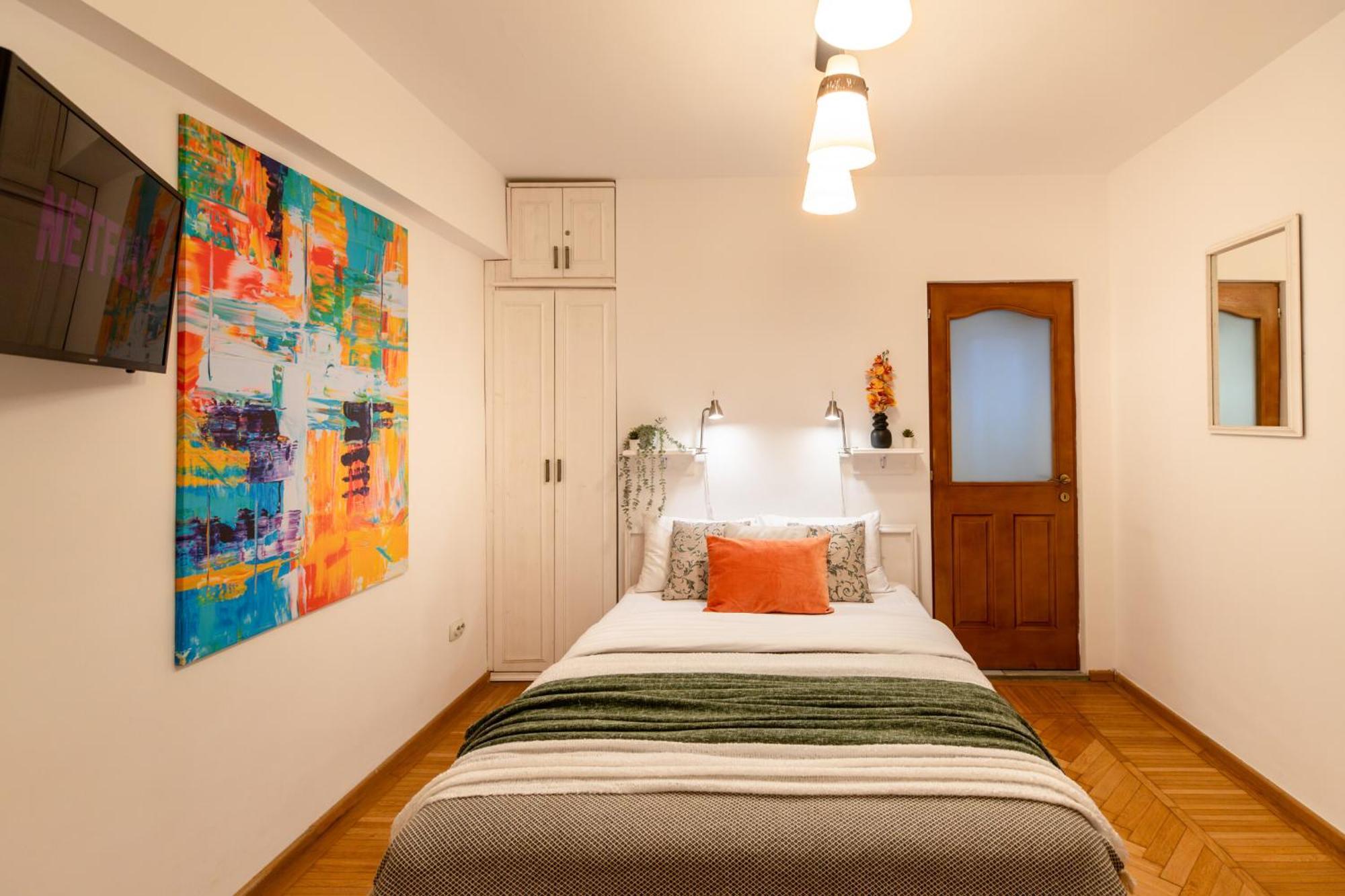2Br Apartment At Piata Natiunilor Unite: Perfect For City Center Stays Boekarest Buitenkant foto